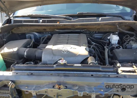 2008 Toyota Tundra Base 5.7L V8 z USA, uszkodzony, nr VIN 5TFRV54158X062201